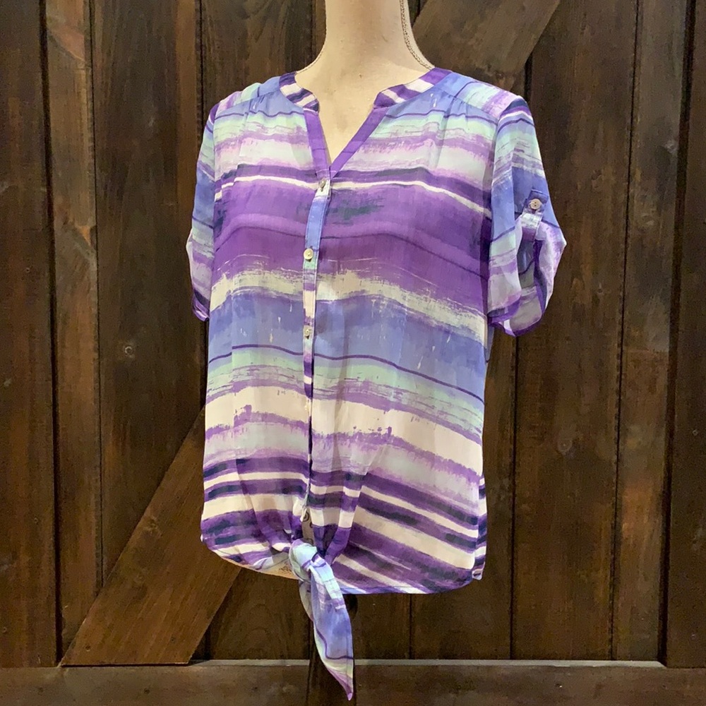 Roz&Ali lightweight button down short sleeve top